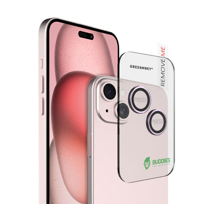 Greenmnky Buddies Kameraschutzlinsen Montage auf iPhone 15 Plus pink mit Applikator