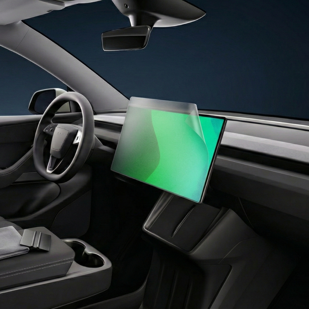 Tesla Model Y (2025) innenraum mit greenmnky panzerfolie am touchdisplay