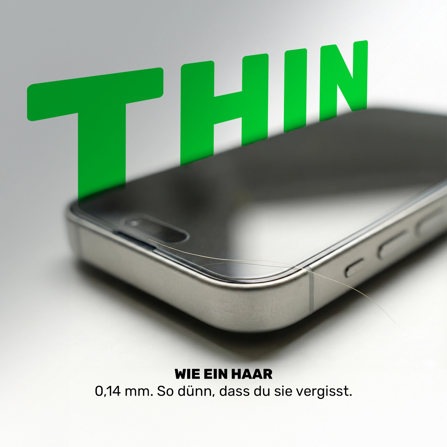Panzerfolie ultradünn, Nahaufnahme Smartphone Ecke mit feiner Schutzschicht, Text 0,14 mm wie ein Haar zeigt minimale Dicke